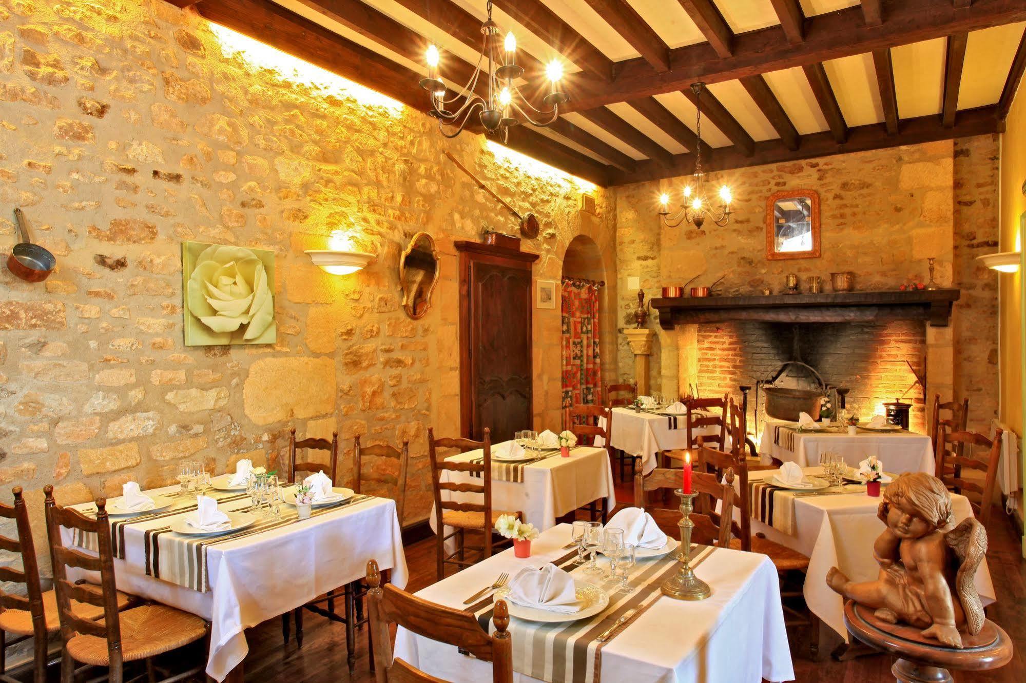 Hotel Restaurant La Verperie Sarlat-la-Canéda Buitenkant foto